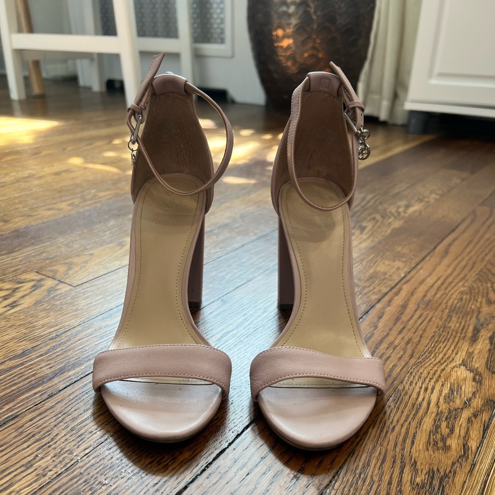 Guess Light Pink Leather Heeled Sandals - Sz 7 - Like New!